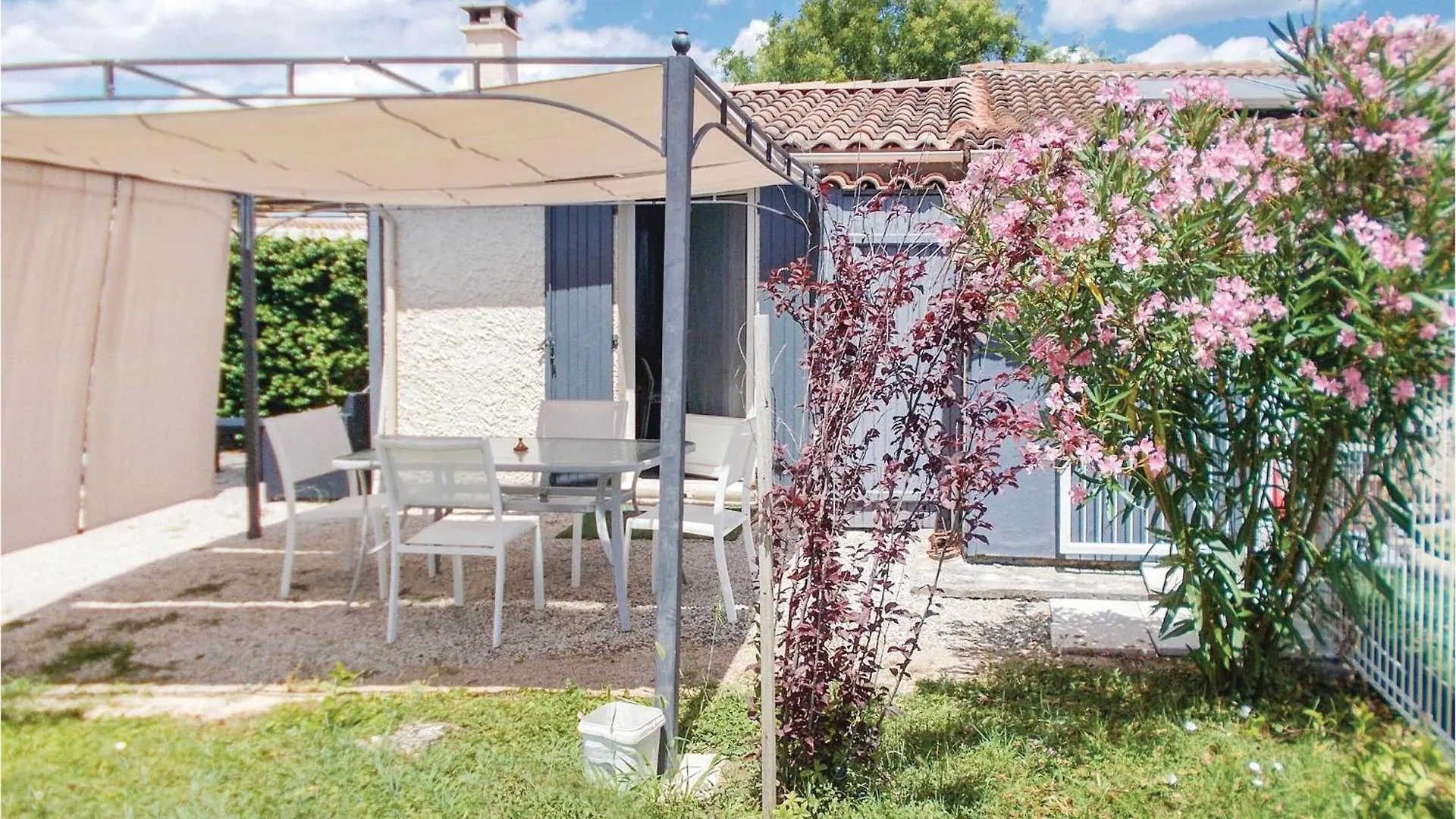 Stunning Home In Aubignan With Kitchenette Holiday home